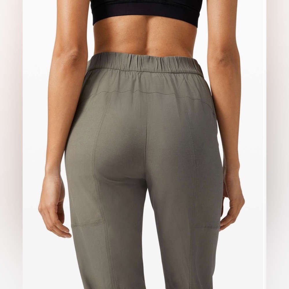 Lululemon Dynamic Days Trouser Pants Cupro-Modal Grey Sage Athleisure Travel - Picture 4 of 10